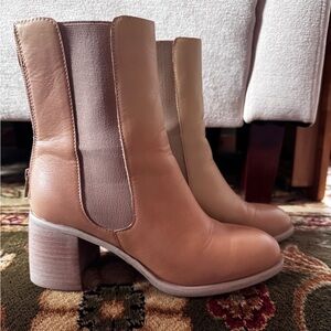Ladies Block Heel booties